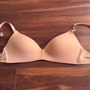 Auden Nude Nursing Lightly Lined Wireless Bra Size 36C